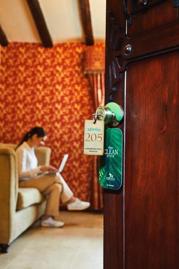Uzhupud Garden Hotel & Lodge Paute 外观 照片